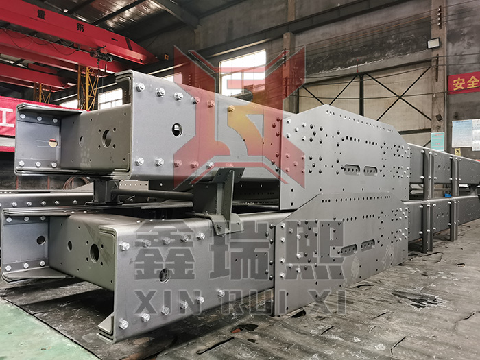 OEM Mine Truck Chassis Frame High Strength Steel Plate Heavy Duty Truck Girder Mining Truck Beam Custom